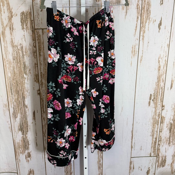 Room Service, Floral Black Pajama Set. Size Small. In excellent condition! - Picture 4 of 9
